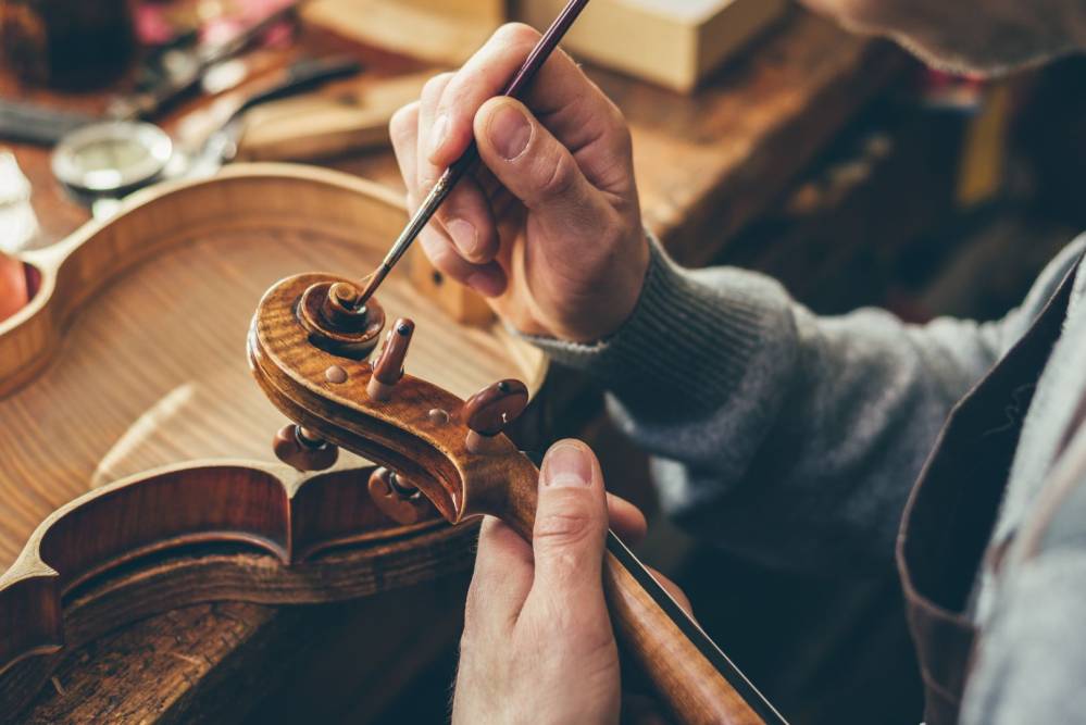 Réparation violoncelle à Sainte-Marie-la-Blanche